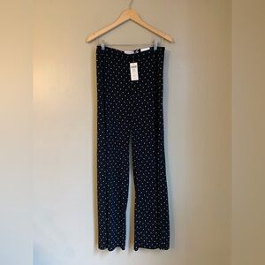 Chicos polka dot pants liquid knit the ultimate fit wide leg
Travel comfortable